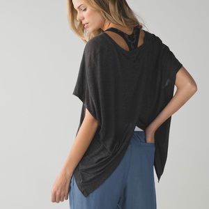 Lululemon Devout SS tee